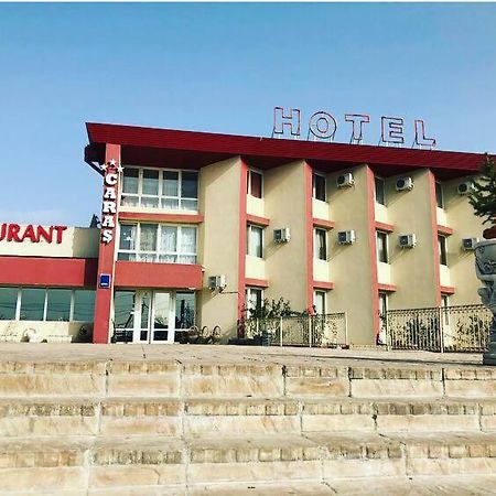 אורוויצה Hotel Caras מראה חיצוני תמונה